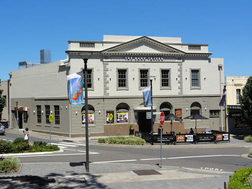 bank Bank Tavern