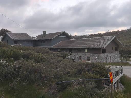 bank Barrakee Ski Lodge
