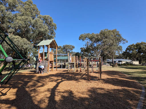bank Binnak Park Playground