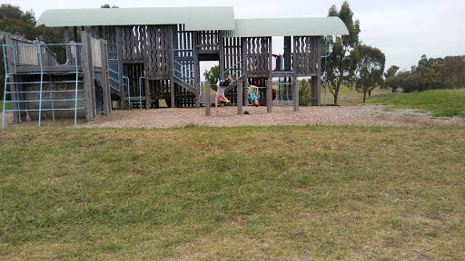 bank Greenvale Reservoir Park