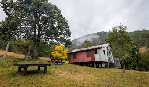 bank Jacky Barkers Campground