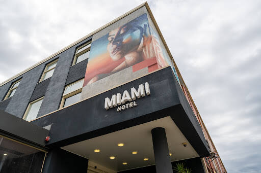 bank Miami Hotel Melbourne
