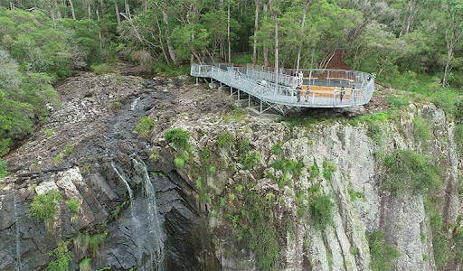 bank Minyon Falls Lookout