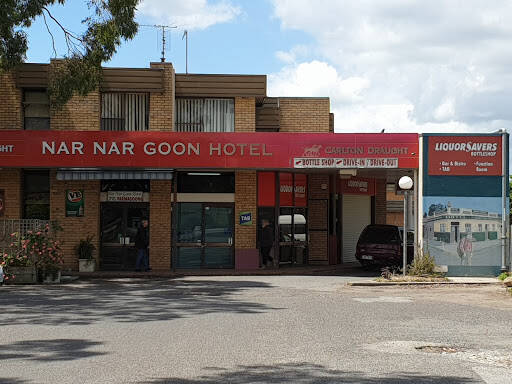bank Nar Nar Goon Hotel