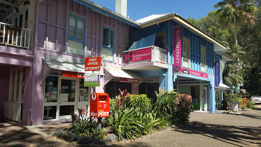 bank Palm Cove Shopping Village