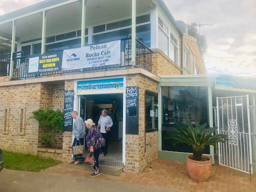 bank Pelican Rocks Seafood Restaurant & Cafe