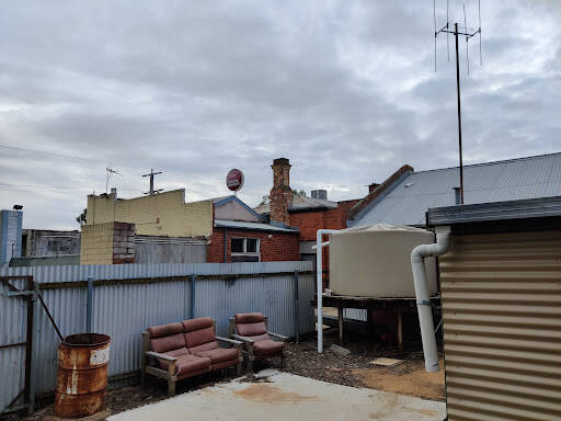 bank Pine Lodge Hostel