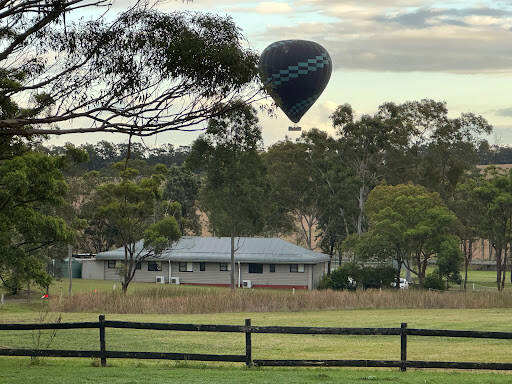 bank Pokolbin Village Estate