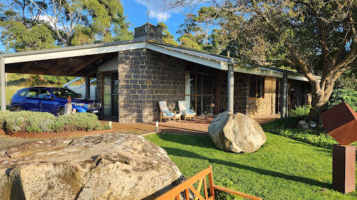 bank Rockbank Retreat