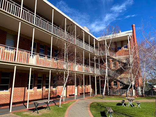 bank Seymour College