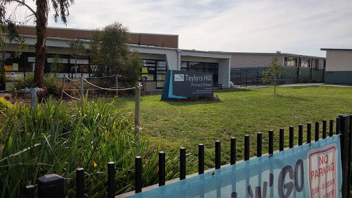 bank Taylors Hill Primary School