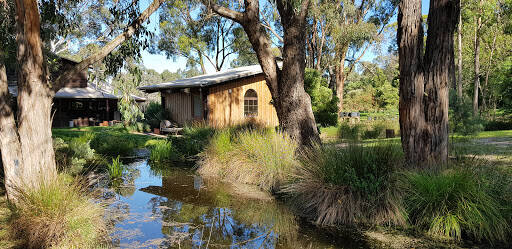 bank The Burrow At Wombat Bend B&B