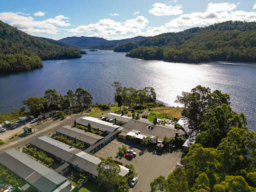 bank Tullah Lakeside Lodge