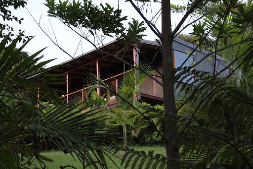 bank Waterfall Lodge