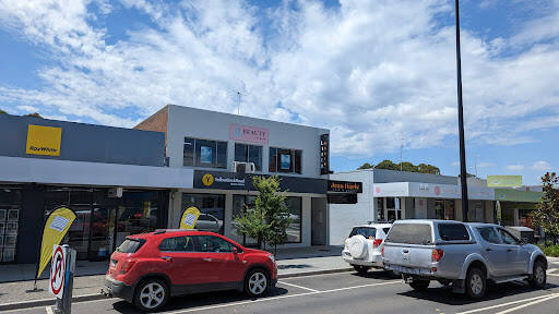 bank Yellow Brick Road - Leongatha